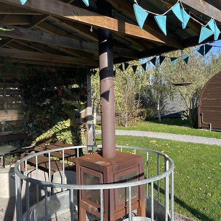 The Little Hide - Adult Only Camping Pods Wigginton  Exterior photo